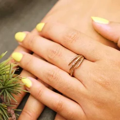 Bronzen ring vogelklauw