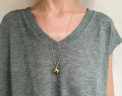 Gold filled halsketting met bronzen beerdiertje