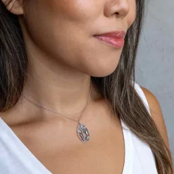 Zilveren halsketting metamorfose rups tot vlinder