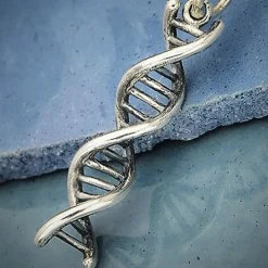 Zilveren oorbellen DNA dubbele helix (gegranuleerde haakjes)