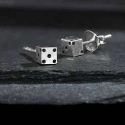 Zilveren oorbellen dobbelsteen