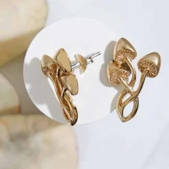 Zilveren oorbellen met bronzen paddenstoelen