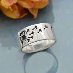 Zilveren ring paardenbloem