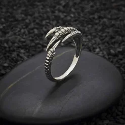 Zilveren ring vogelklauw